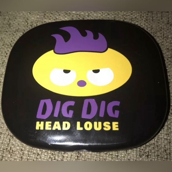 PARASITE PALS ACCOUTREMENTS DIG DIG HEAD LOUSE COMPACT MIRROR & COMB SET Funny! - Picture 1 of 6